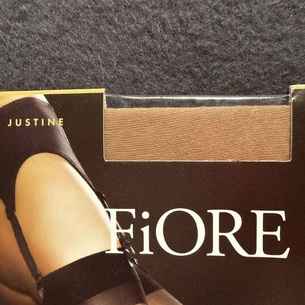 FiORE Plus Size Justine 20 Den Stockings Sensual Nude  Light Natural For Garters